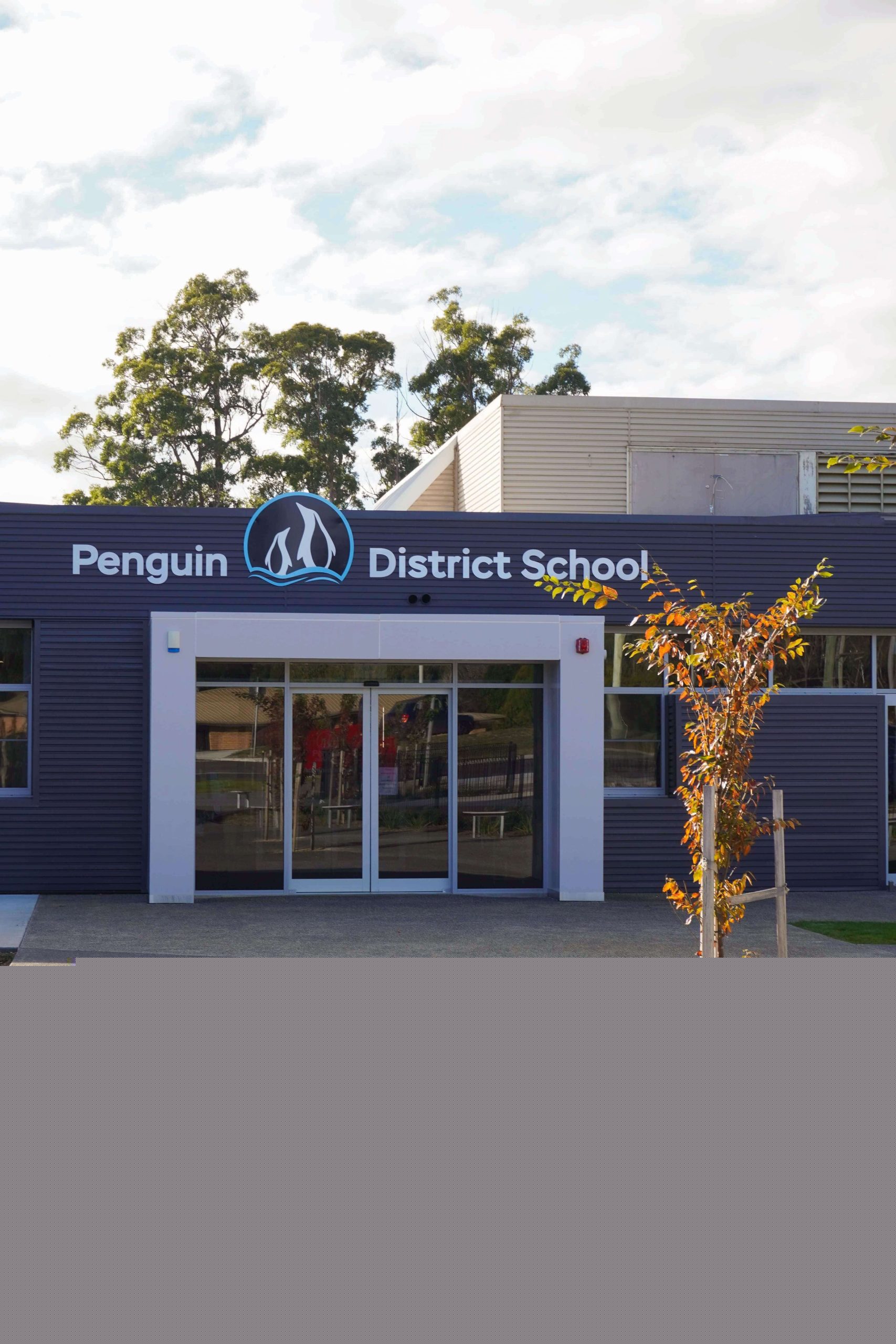 Penguin District School Signage