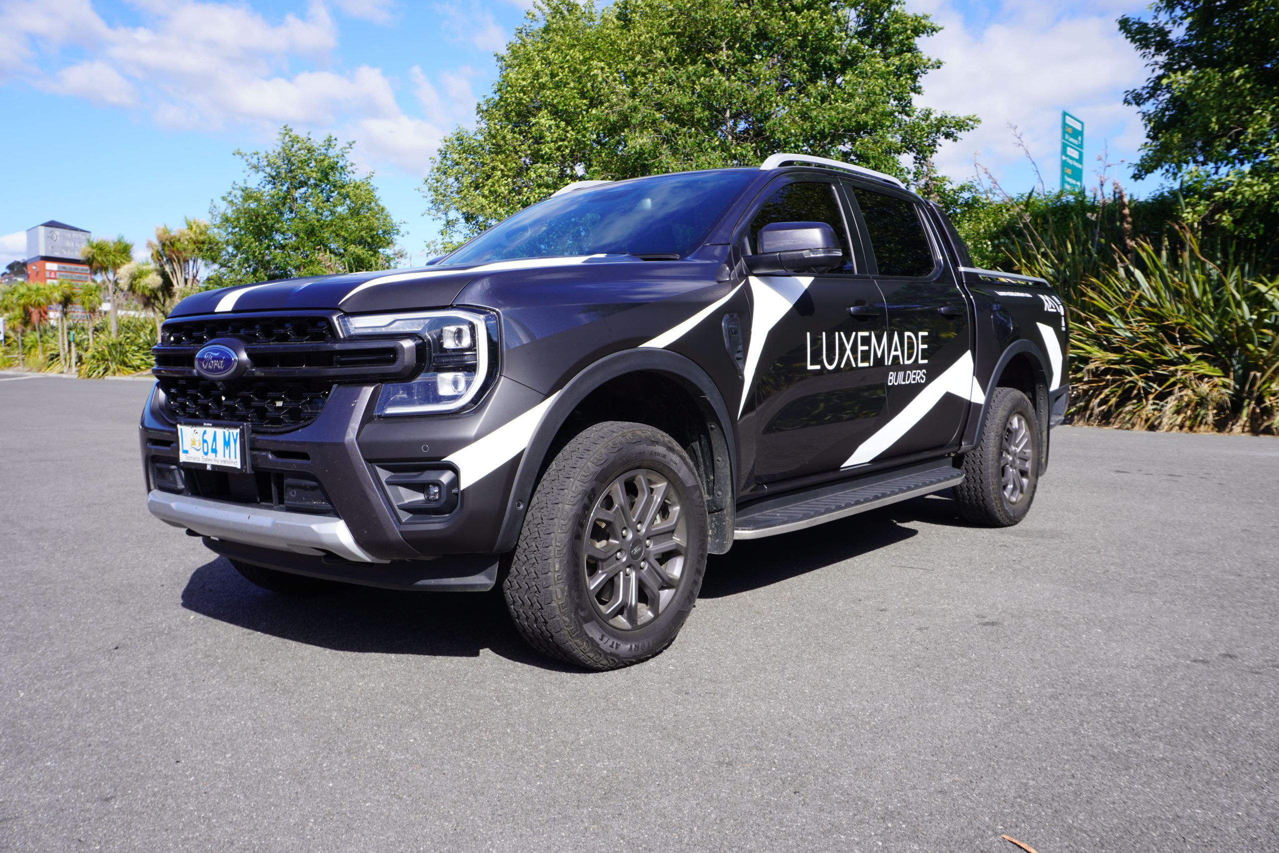 LuxeMade Builders - Flying Colours Group