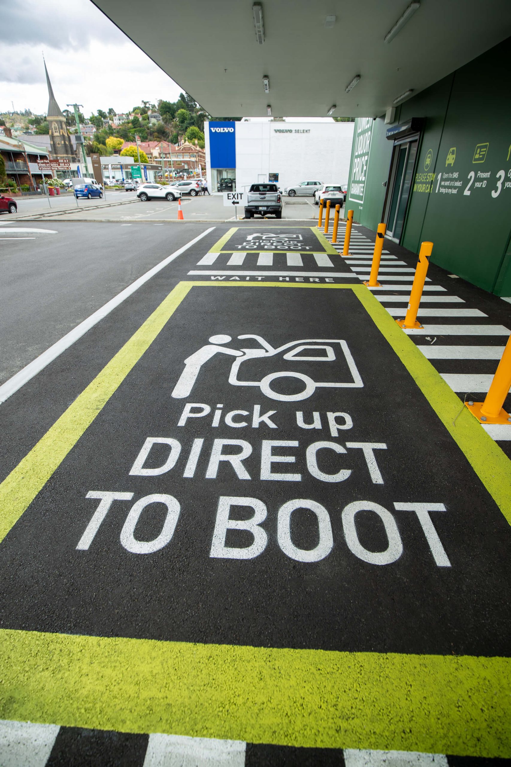 Dan Murphy’s Direct to Boot - Flying Colours Group