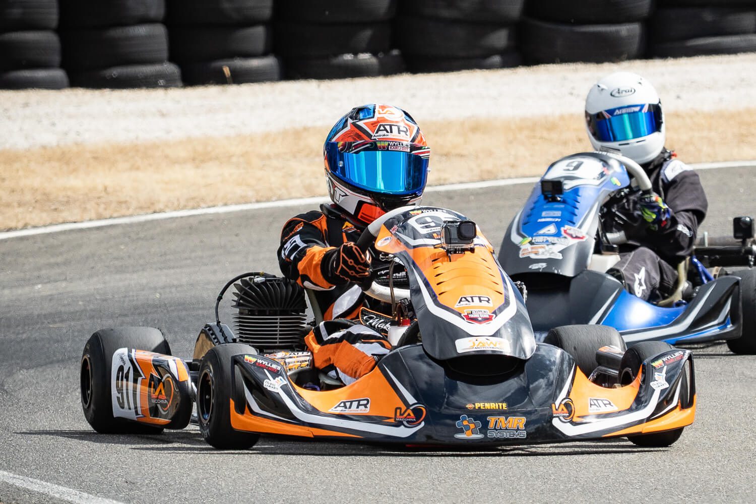 Makenzie Leonard Racing - Flying Colours Group